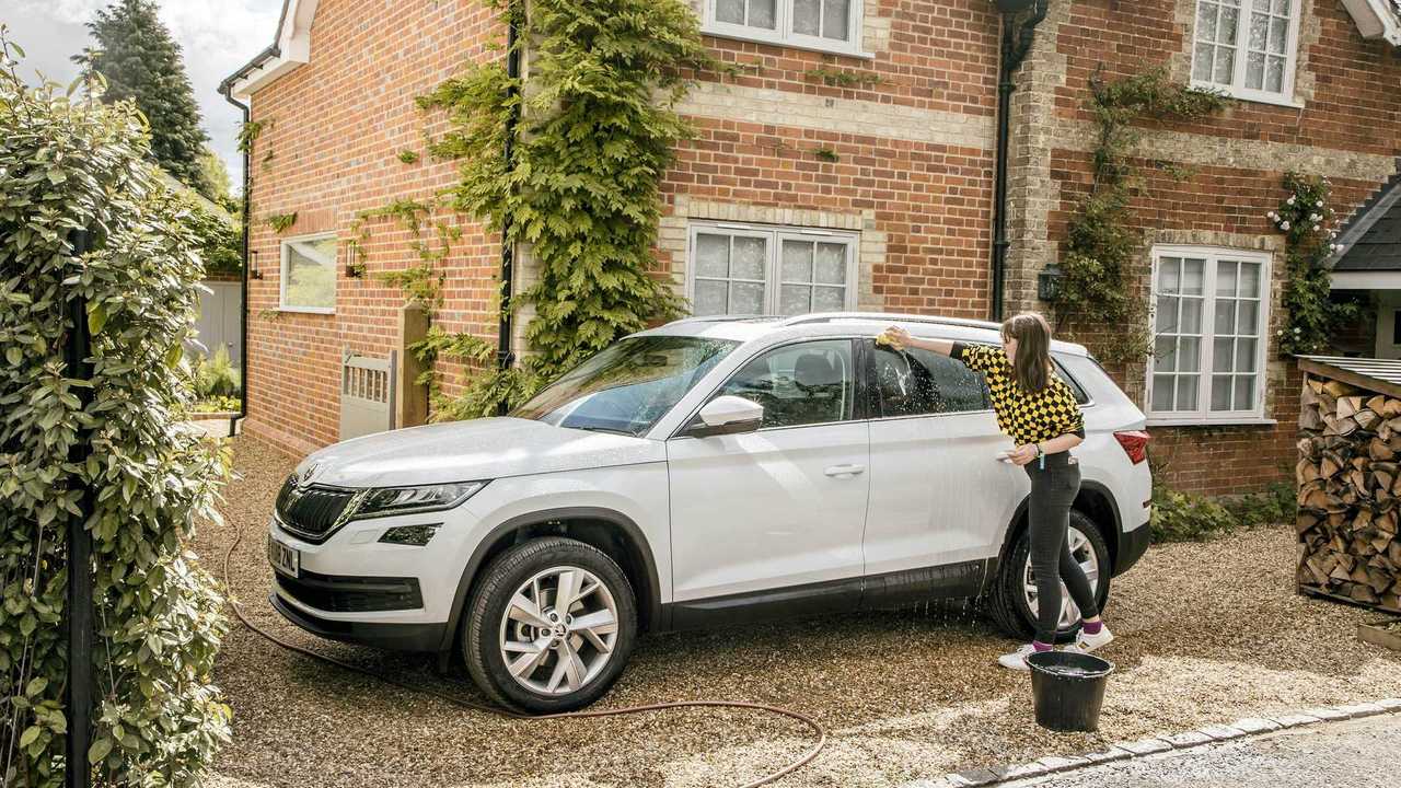 Skoda Kodiaq getting washed in UK driveway