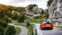Jaguar F-Type SVR Coupé