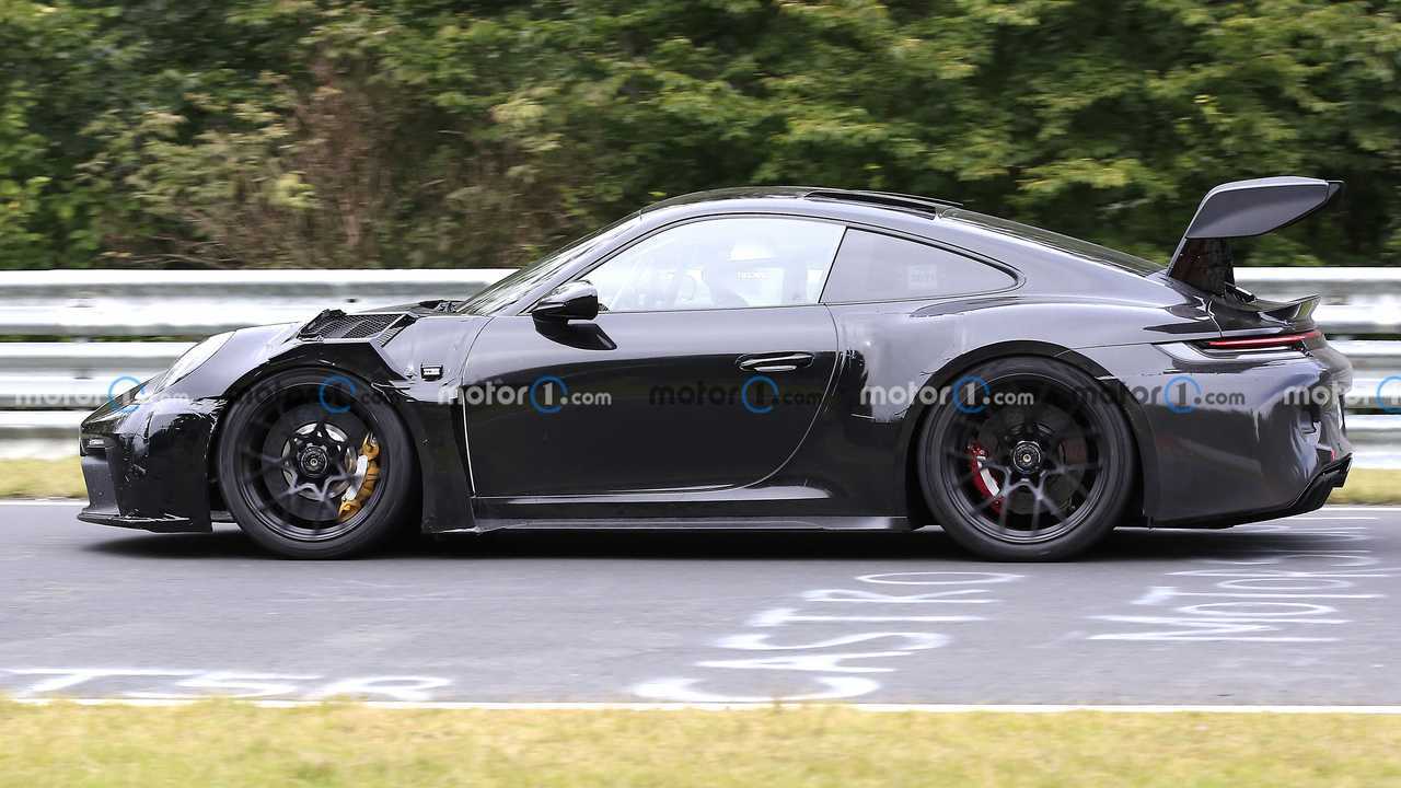 Porsche 911 GT3 RS: шпионские фото