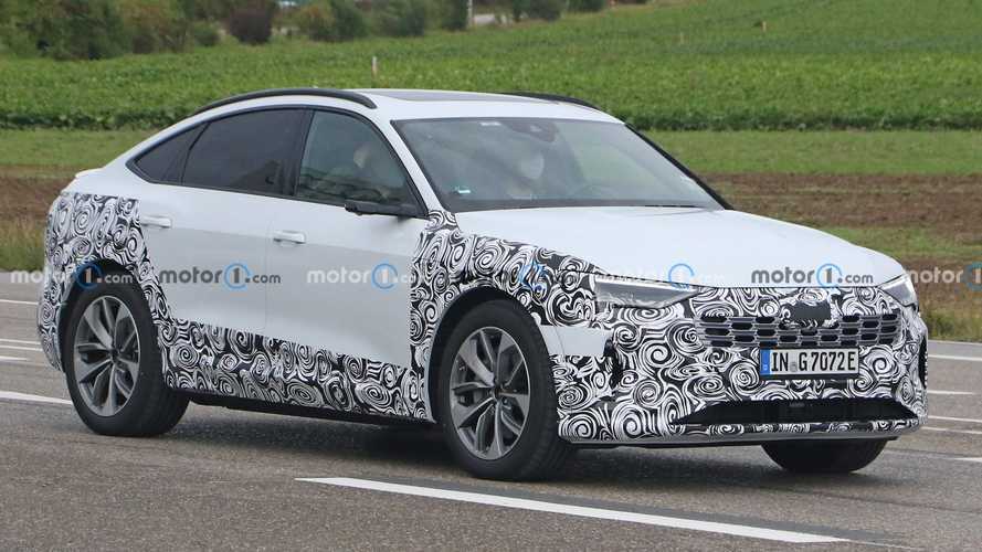 Audi готовит рестайлинг своего кроссовера e–Tron