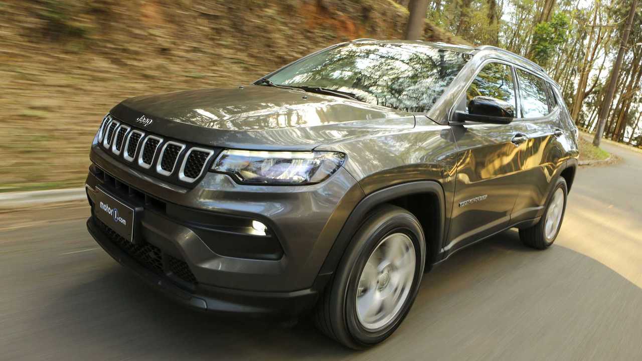 Comparativo: Jeep Compass Sport vs. Renault Captur Iconic