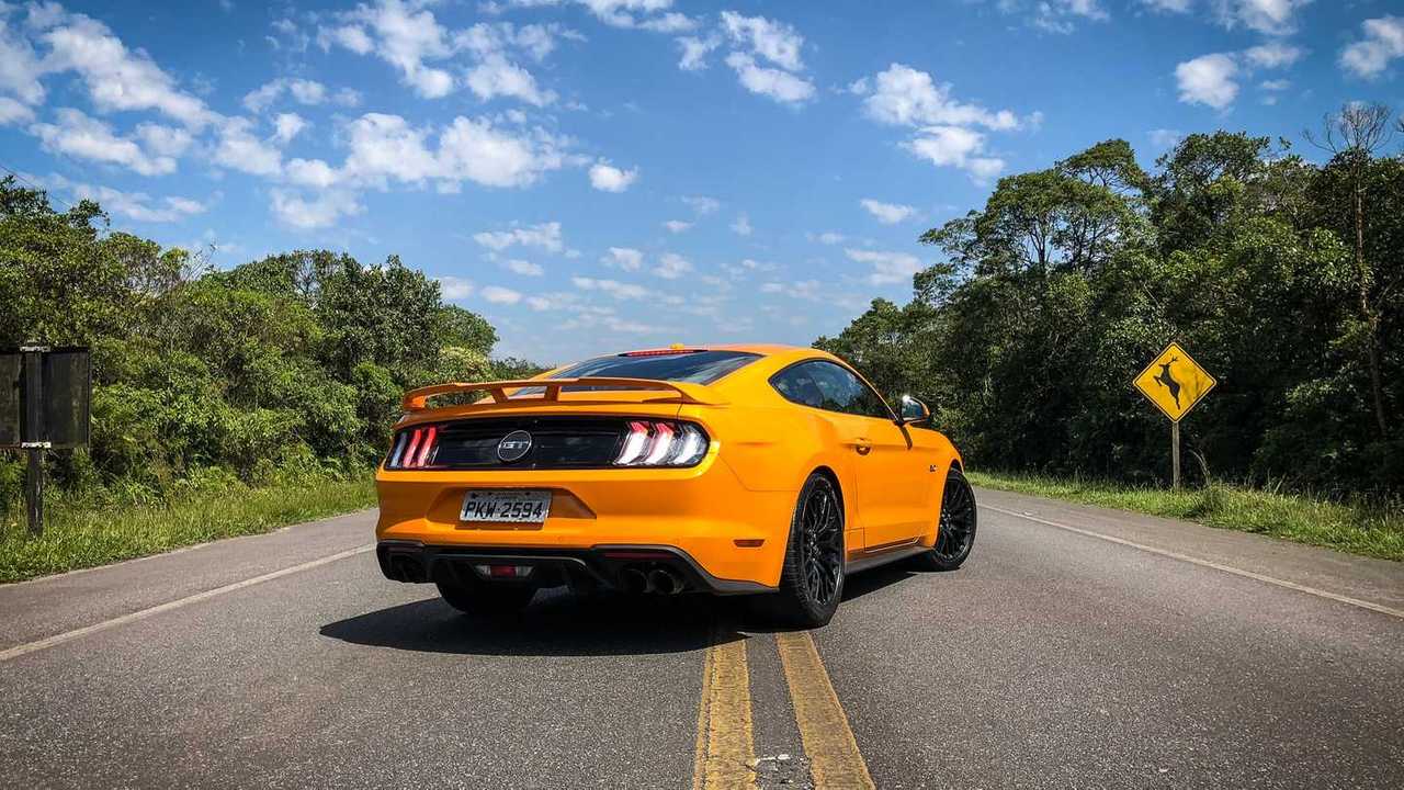 Comparativo: Camaro 2019 x Mustang