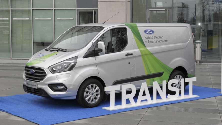 Ford Transit Custom Ibrido al lavoro a Colonia