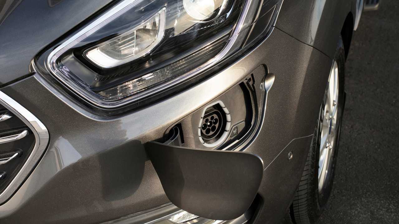 Ford Tourneo Custom Hybrid Plug-in