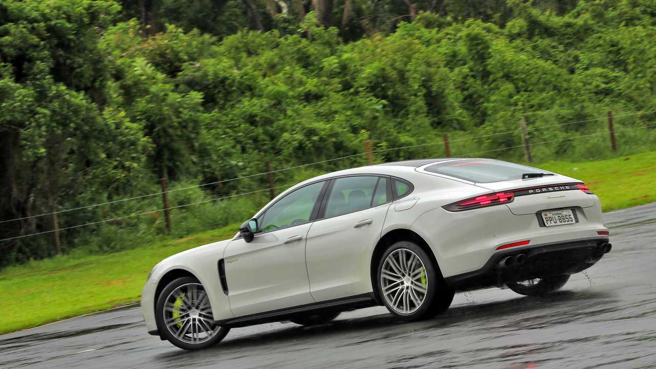 Comparativo: BMW M5 x Audi RS6 x Porsche Panamera