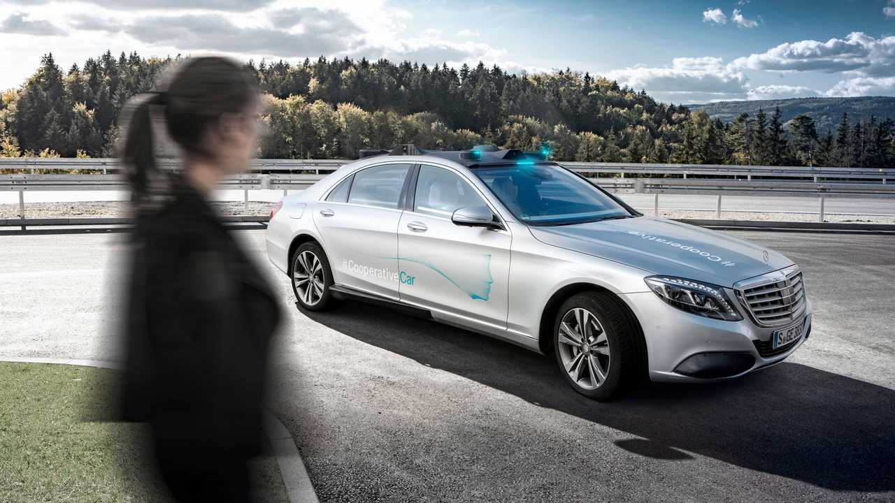 Mercedes Cooperative Car
