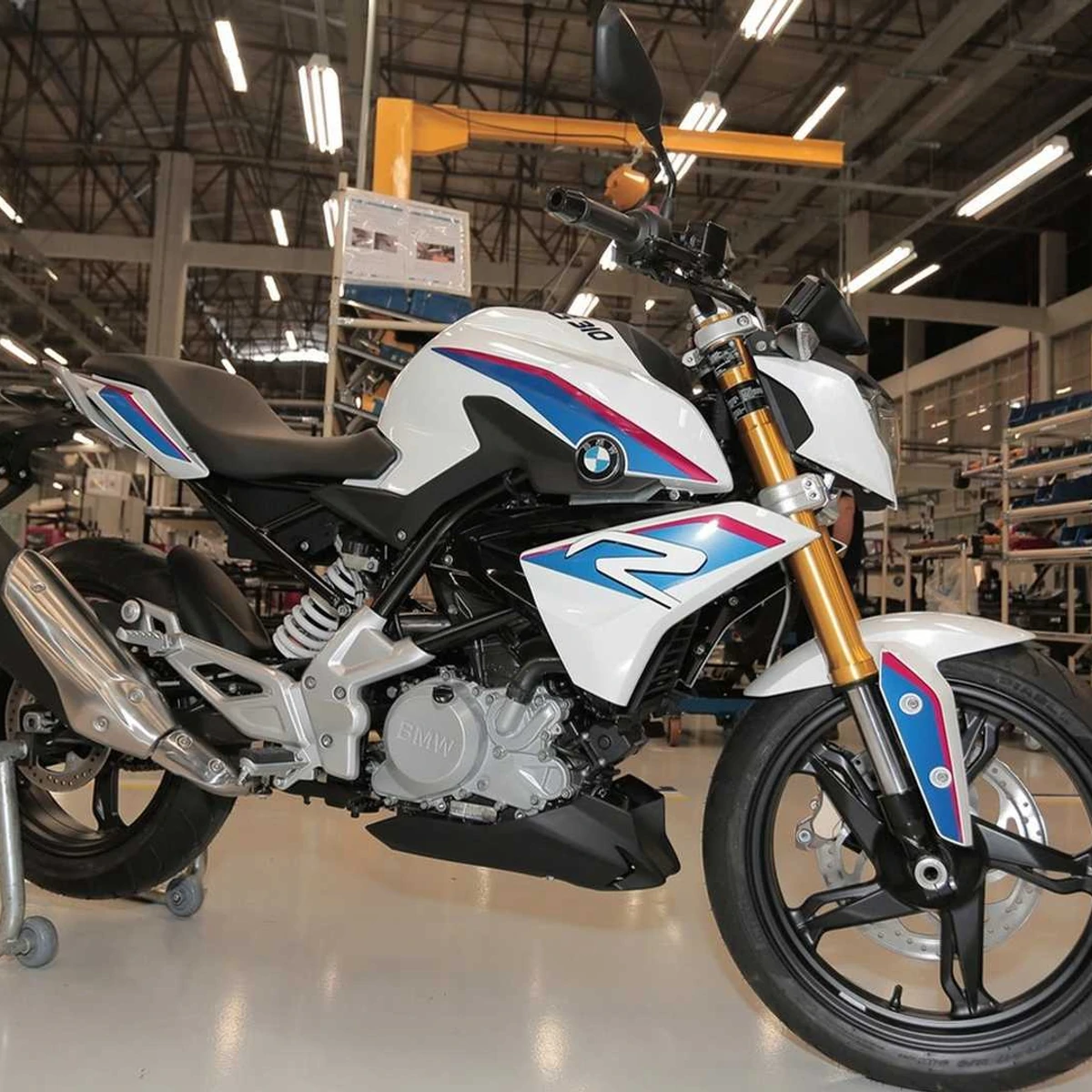 bmw g310r アンダーカウル ホワイトパール BMW Motorrad divulga preço da G310 R brasileira – R$ 21.900