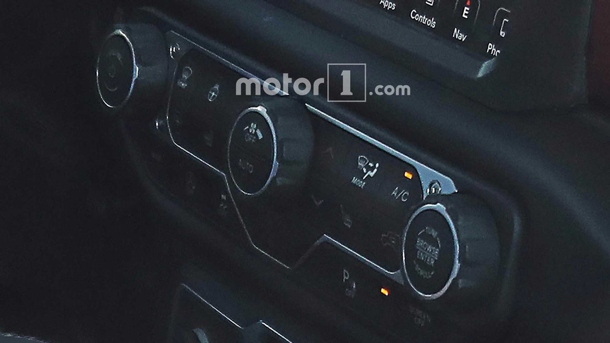 2018 Jeep Wrangler iç mekan casus fotoğrafları