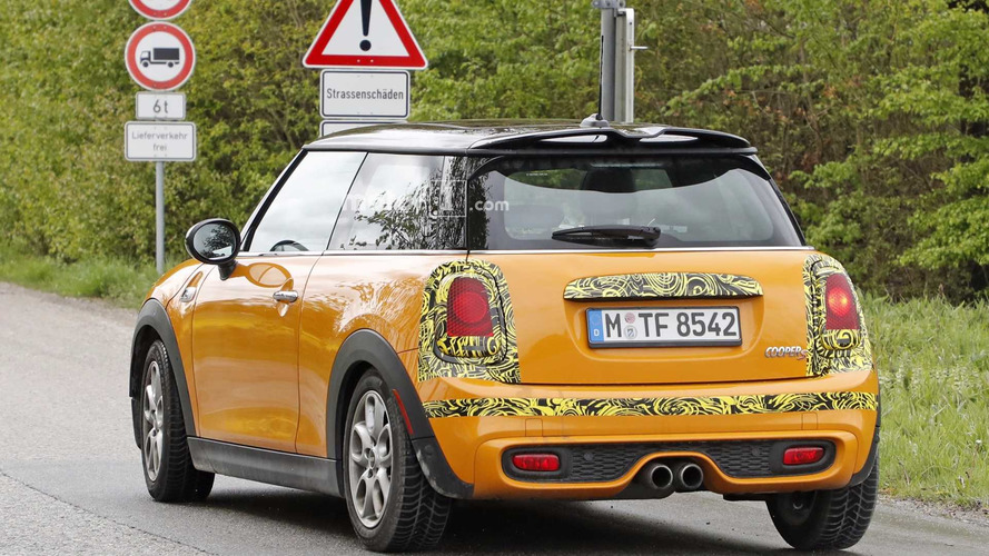 Makyajlı MINI Cooper S casus fotoğrafları