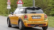 Mini Cooper S facelift spy photo