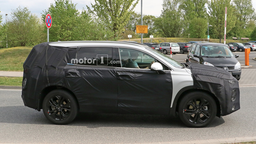Hyundai Santa Fe Spy Pics