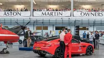 Aston Martin Vanquish S Red Arrows Edition