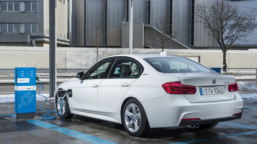 BMW 330e iPerformance