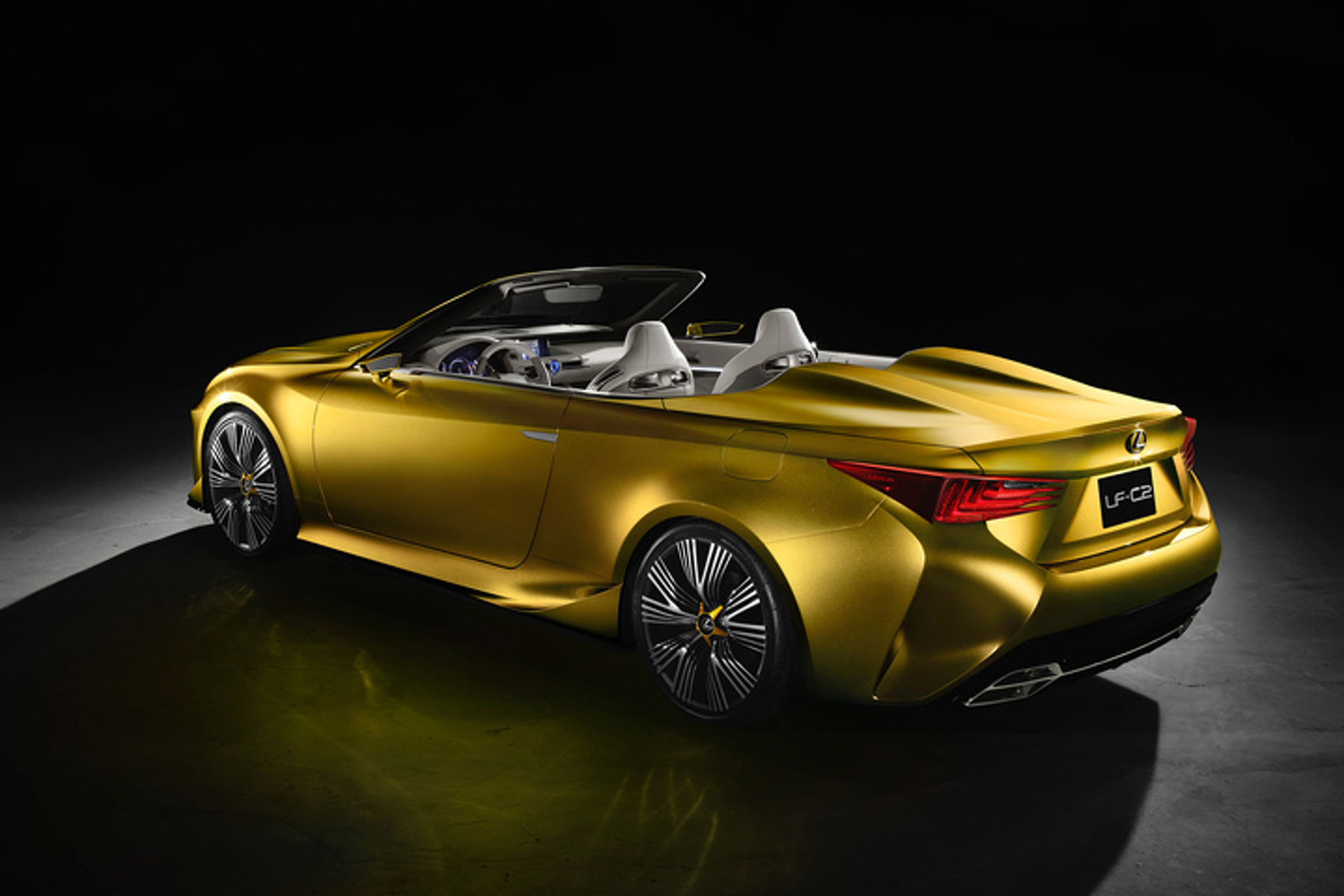 Lexus LF-C2 Concept Pushes All the Emotional Buttons
