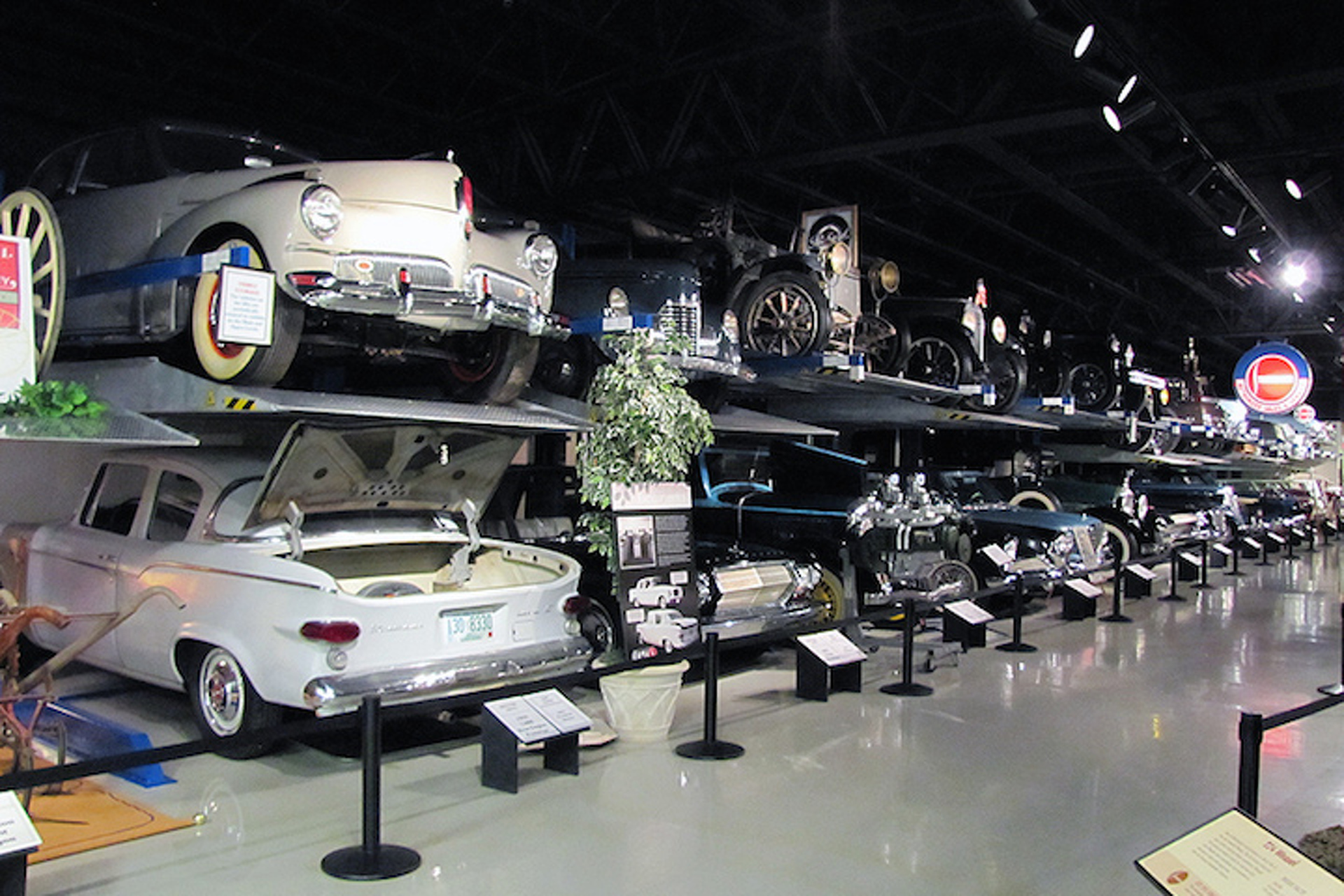 The Rear-Engined Studebaker With the Heart of a Porsche