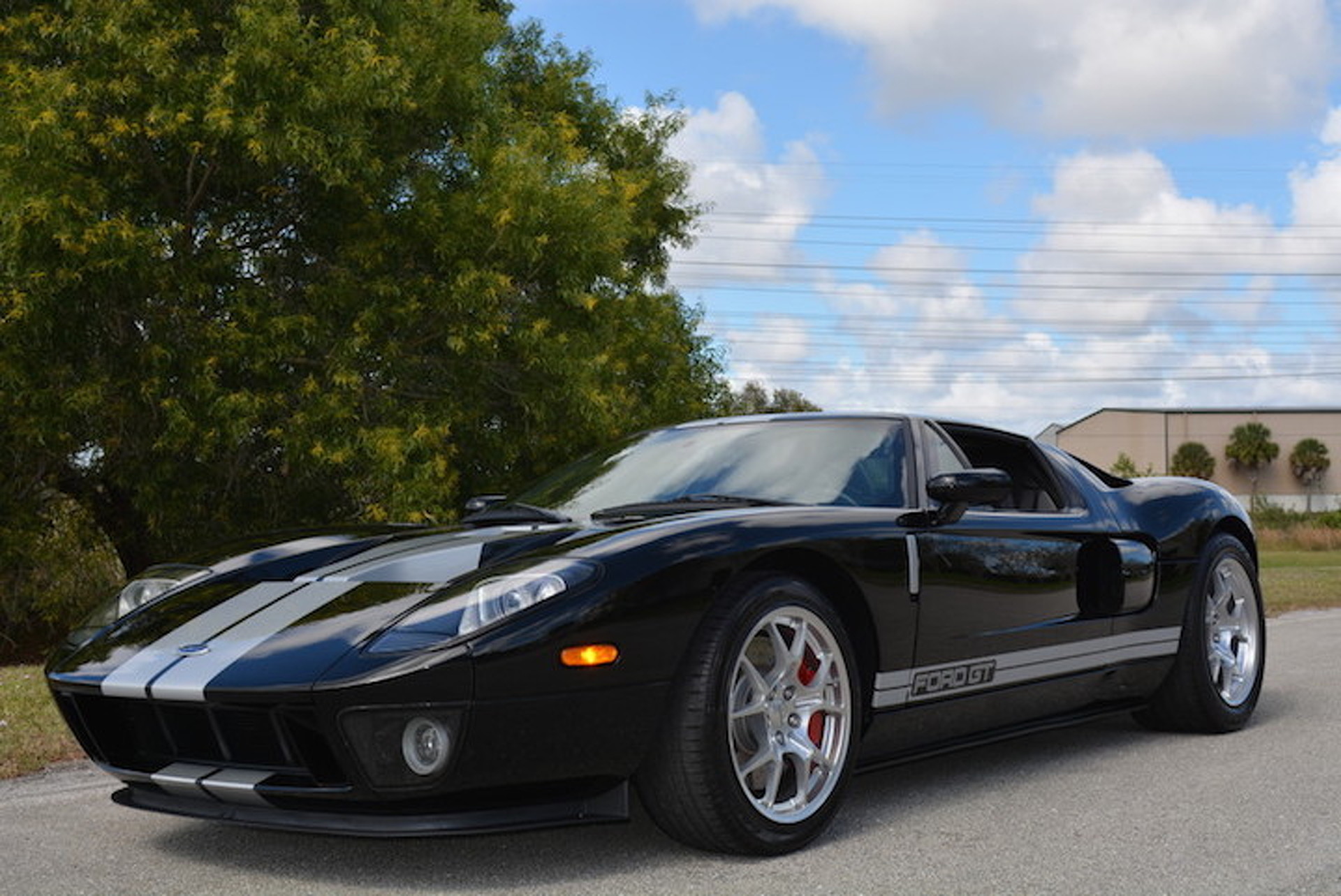 Pristine 2005 Ford GT or 1,000HP Lamborghini Murcielago: Which Would You Buy?