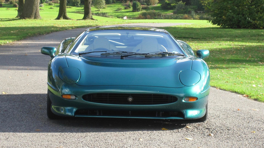 Jaguar XJ220 25 years