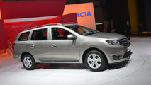 2013 Dacia Logan MCV live in Geneva