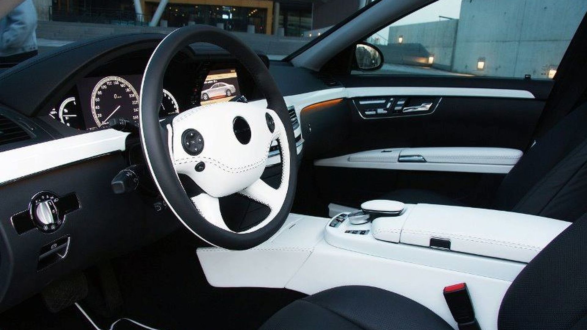 Mercedes Benz S Class Makeover By Relux