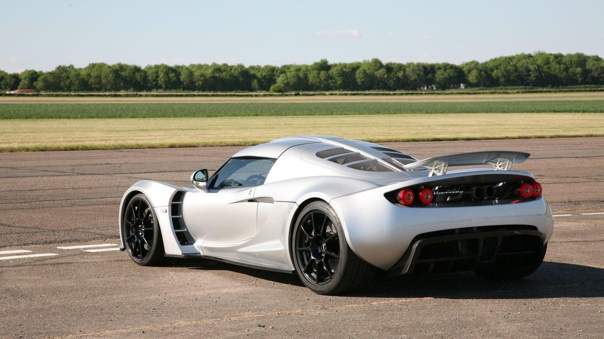 https://cdn.motor1.com/images/mgl/O1NKM/s6/2010-203509-2011-hennessey-venom-gt-1600-14-06-20101.jpg