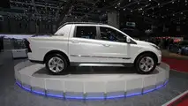 SsangYong SUT 1 Concept live in Geneva - 01.03.2011
