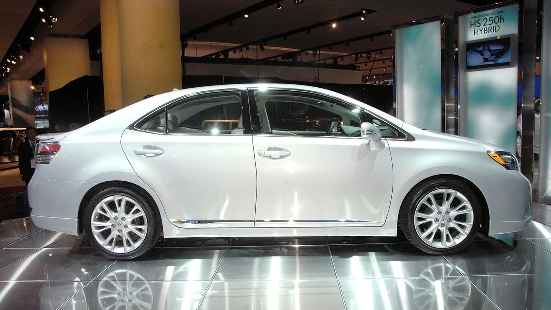 Lexus Recalls 18k Examples Of Hs 250h For Hybrid Short Circuit