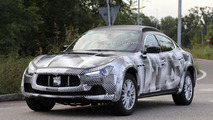2016 Maserati Levante spy photo