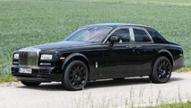 Rolls-Royce crossover mule spy photo