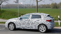 2016 Infiniti QX30 spy photo