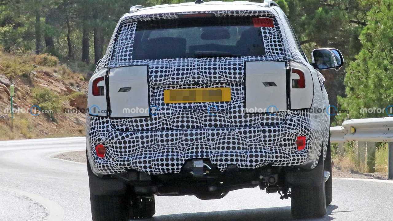 Ford Everest 2022 - Flagra