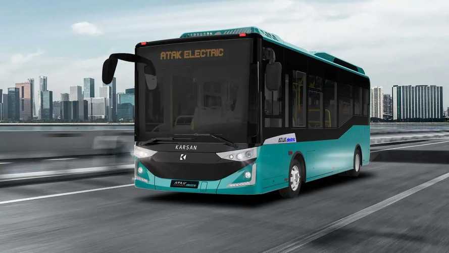 Karsan Atak Electric, da Barcellona a Madrid con 3 ricariche