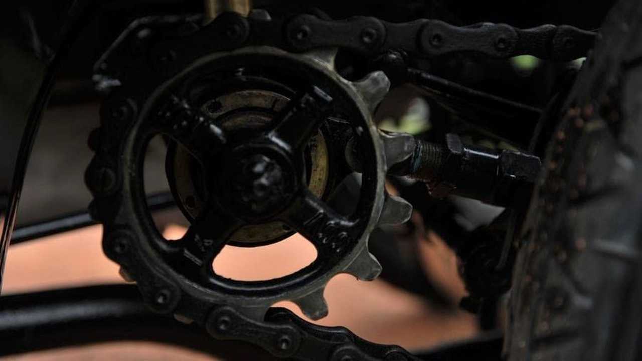 A transmissão é por corrente