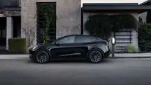 Una Model Y mera di profilo