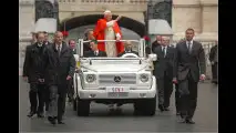 Neues Papamobil für den Pontifex