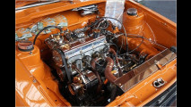 ... hier mit besonders liebevoll gestaltetem Motorraum