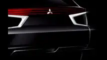 Mitsubishi Outlander PHEV Concept-S, i primi teaser