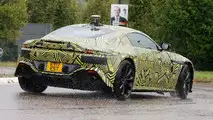 2018 Aston Martin Vantage casus fotoğraflar