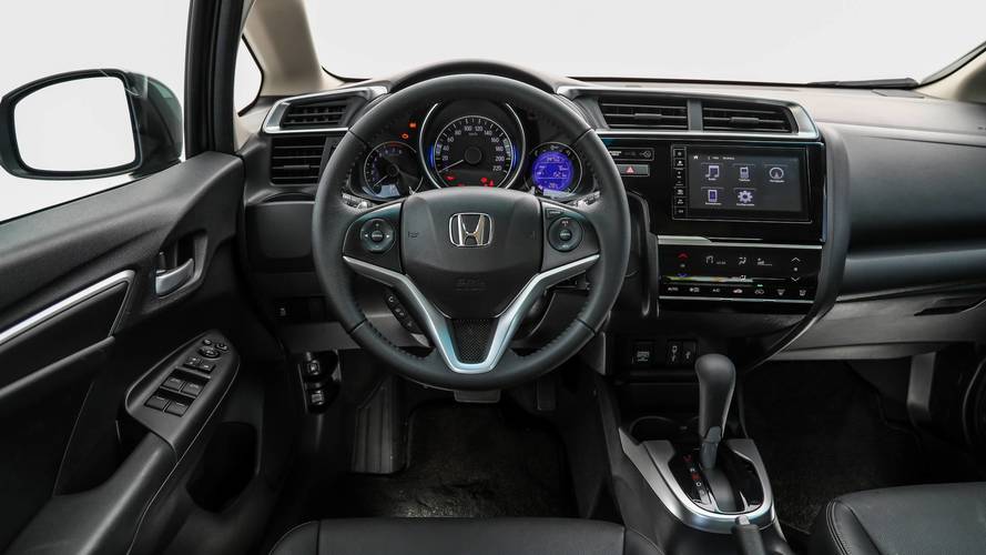 Comparativo VW Polo x Fiat Argo x Honda Fit x Peugeot 208