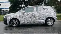 2017 Opel Meriva spy photo