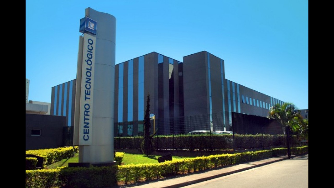 Chevrolet Agile é mostrado em evento do Centro Tecnológico da GM no Brasil