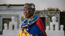 BMW 740Li Esther Mahlangu