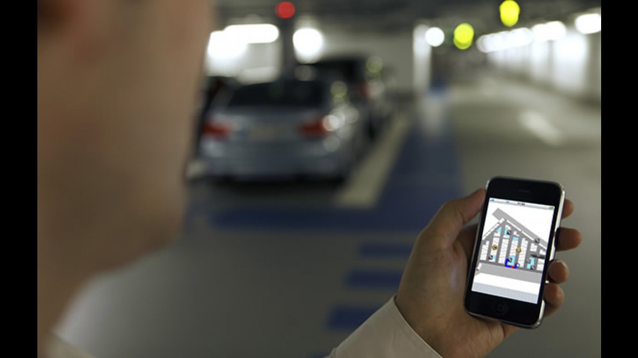 BMW desenvolve novo sistema de GPS que também integra-se com iPhone