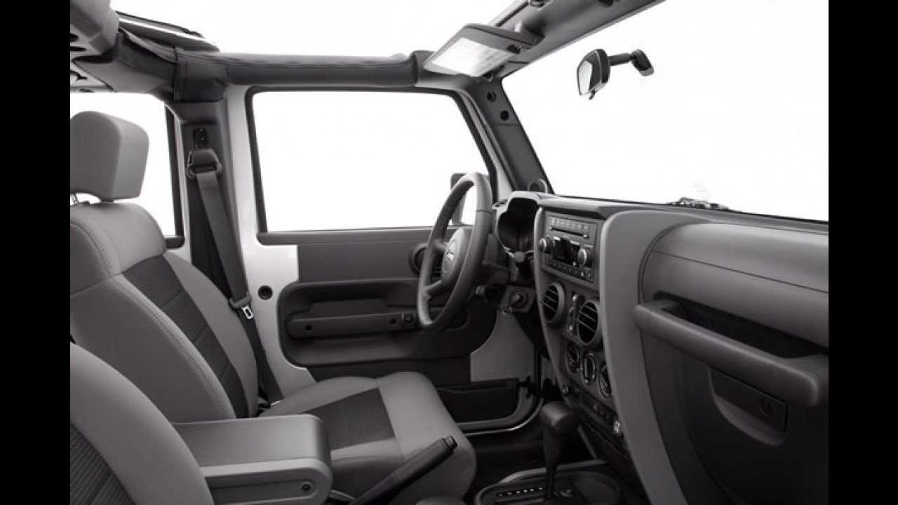 Jeep Wrangler ganha nova versão Unlimited Sport com quatro portas