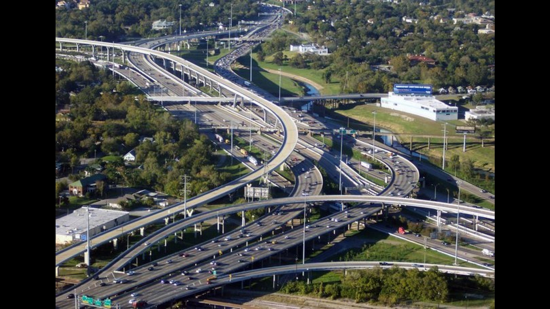 texas-aprova-o-limite-de-velocidade-de-85-mph-137-km-h-o-mais-alto