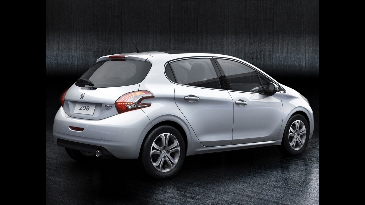 Peugeot já produziu mais de 300 mil unidades do 208