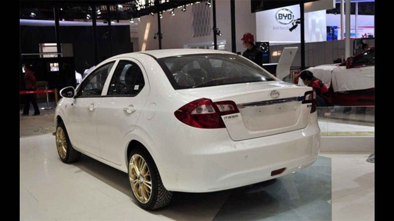 Salão de Pequim: JAC J3 Turin reestilizado - Modelo chegará ao Brasil com motor 1.5 Flex de 125 cv