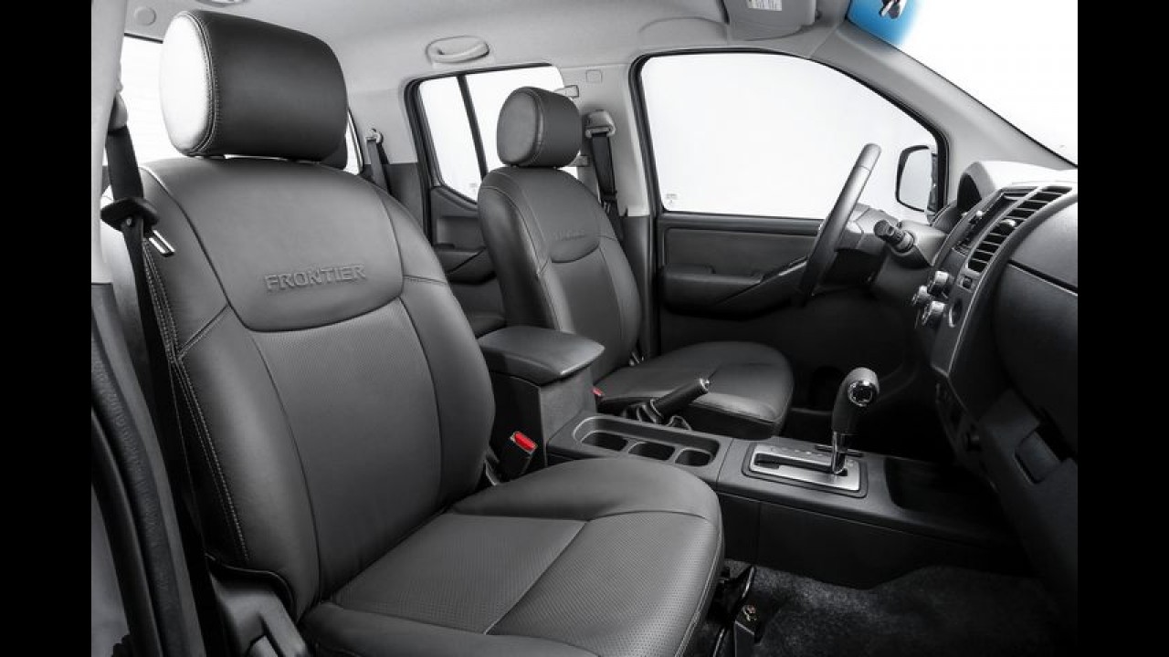 Frontier 2015 ganha novos itens e versão SV Attack 4x4 com câmbio automático