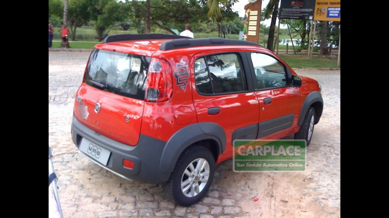 Novo Uno 2011 - Confira fotos exclusivas do modelo na Praia do Forte - Bahia