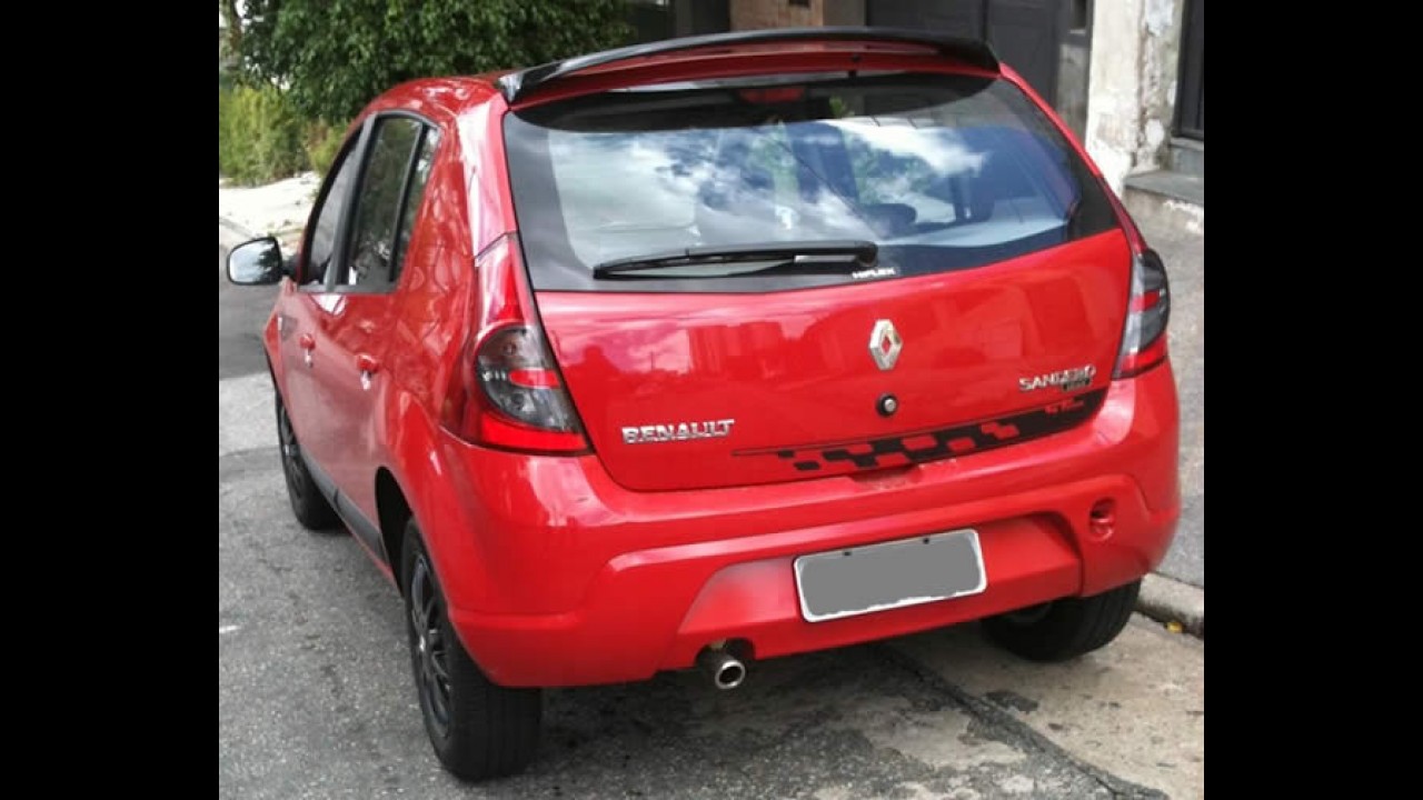 Renault Sandero GT Line já circula sem disfarces