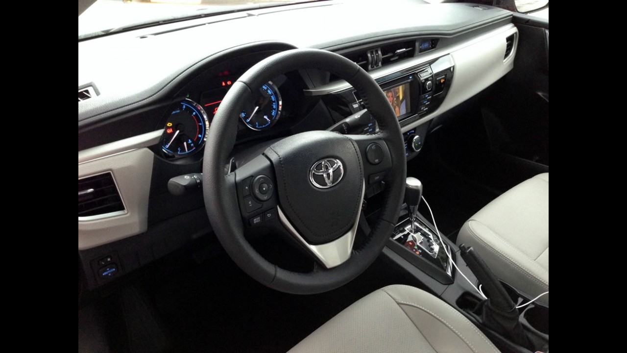 Apresentação: novo Toyota Corolla 2015 quer voltar a liderar